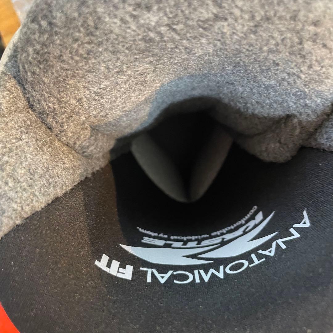 未使用　タグ付　KASTLE 幅広　レディース スキーブーツ 25-25.5cm