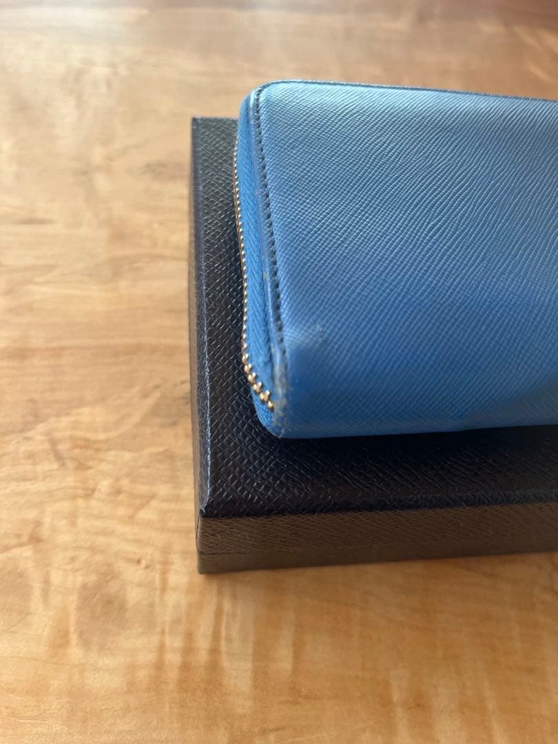 【中古品】PRADA 長財布 箱あり ONDA レザー