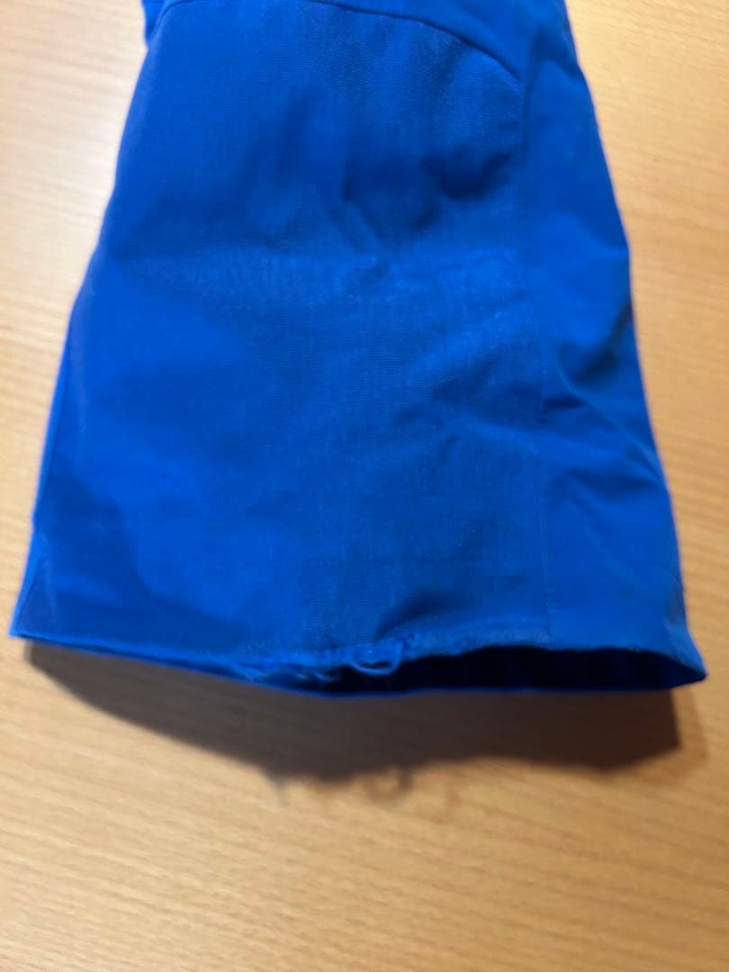 ピークパフォーマンス　パンツ