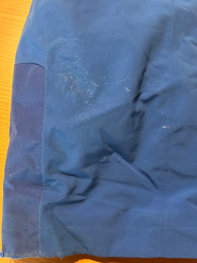 ピークパフォーマンス　パンツ