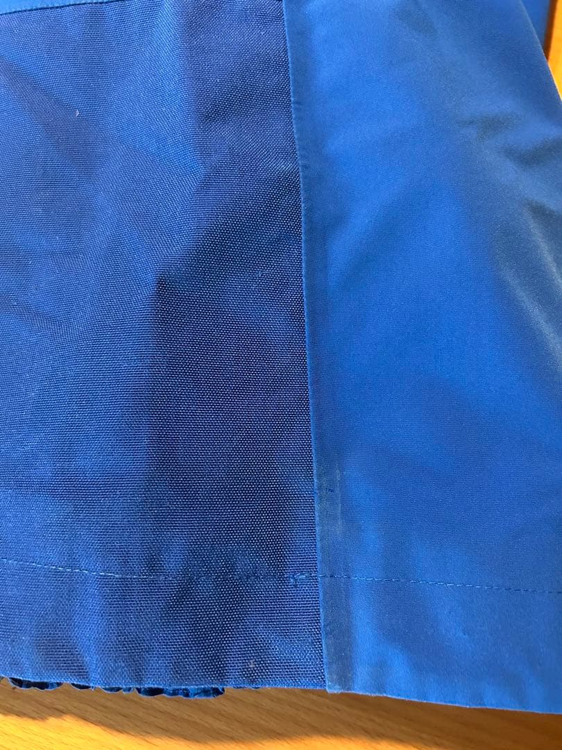 ピークパフォーマンス　パンツ