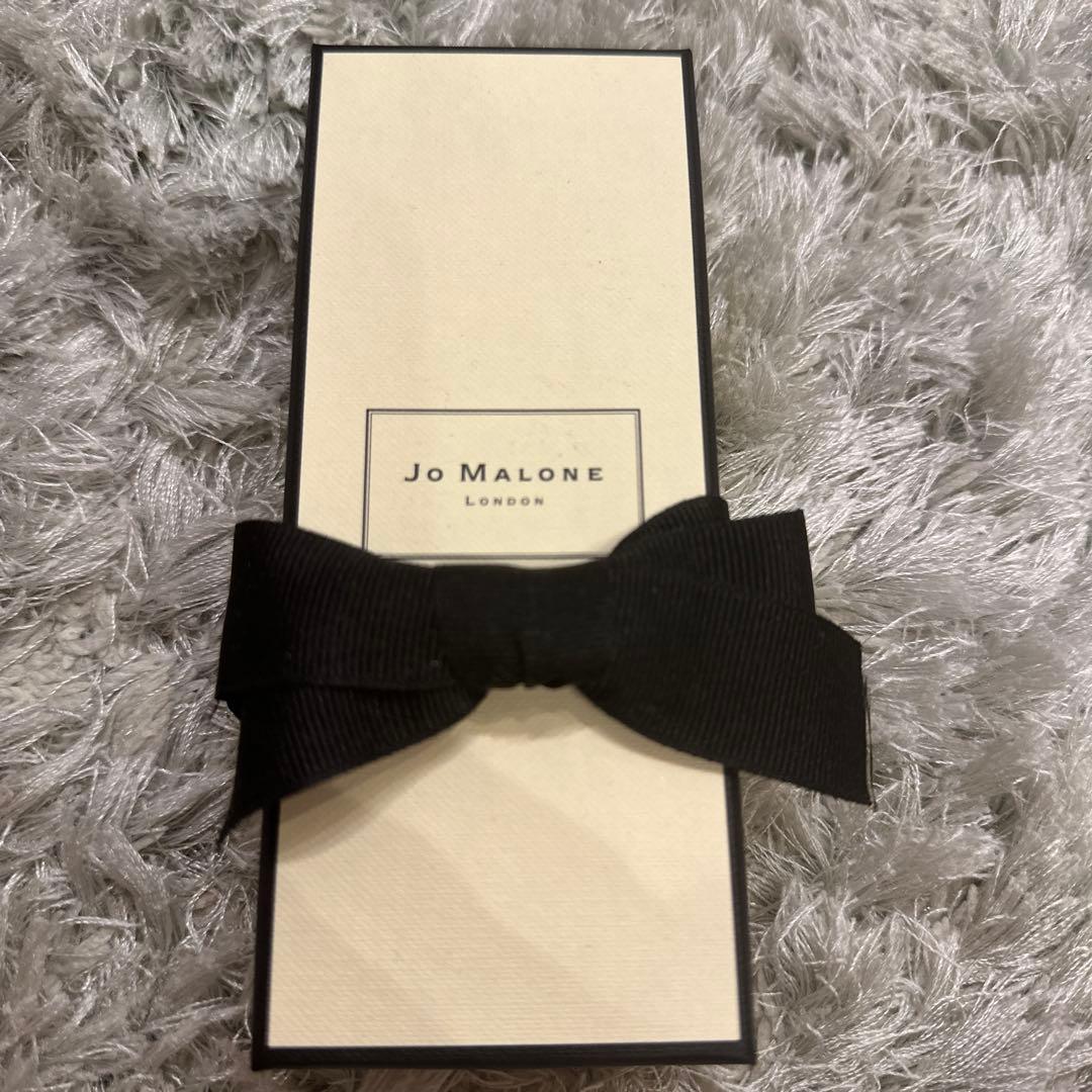 JO MALONE イングリッシュペアー&フリージアコロン