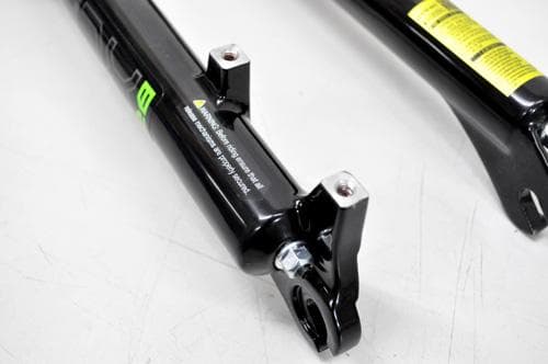 SR Suntour Xce 28 Disc MTBフォーク27.5用 未使用品