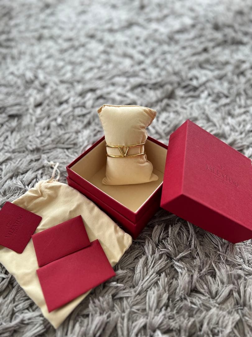 VALENTINO Vロゴ　シグネチャーメタルブレスレット　ヴァレンティノ