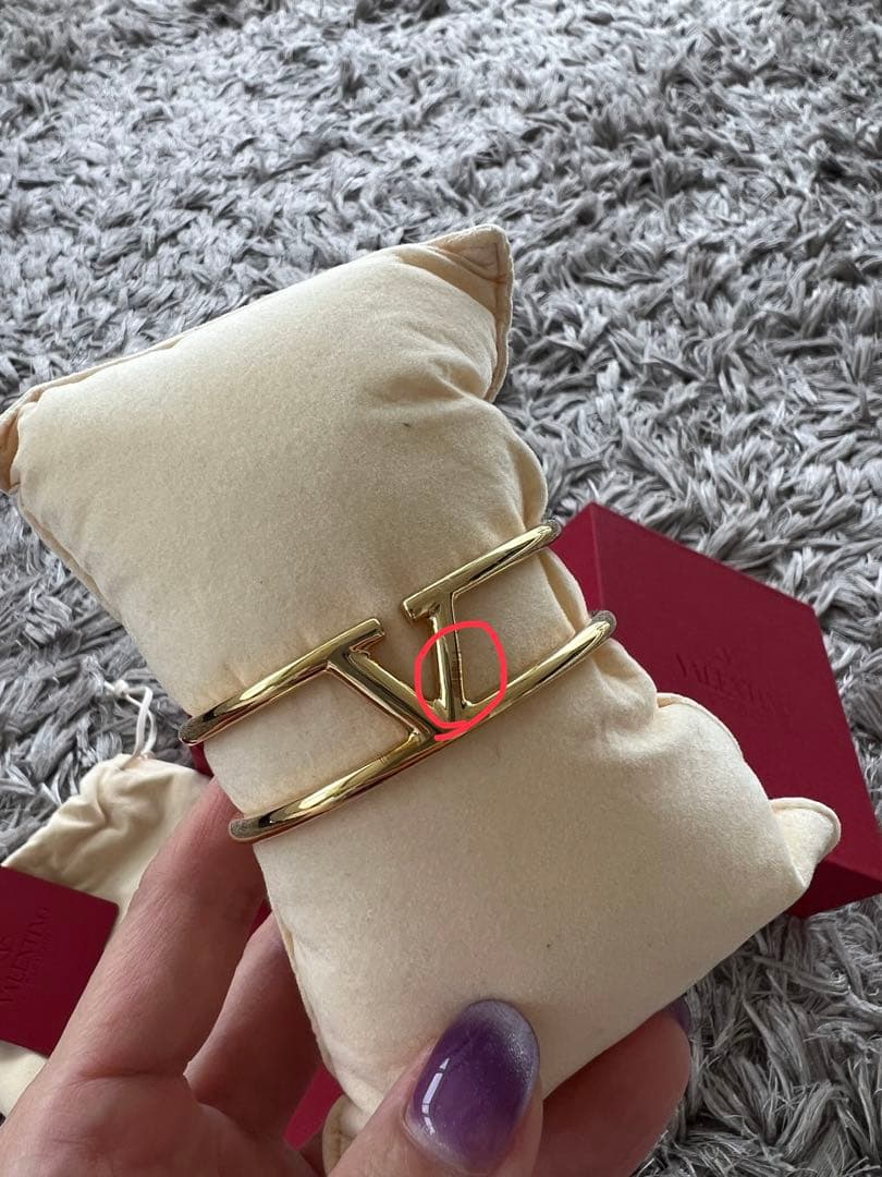 VALENTINO Vロゴ　シグネチャーメタルブレスレット　ヴァレンティノ