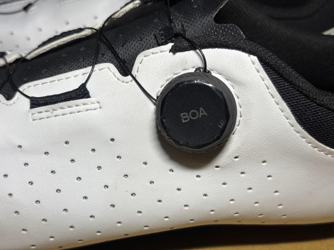 fi'zi:k フィジーク VENTO OMNA WIDE 44EUR