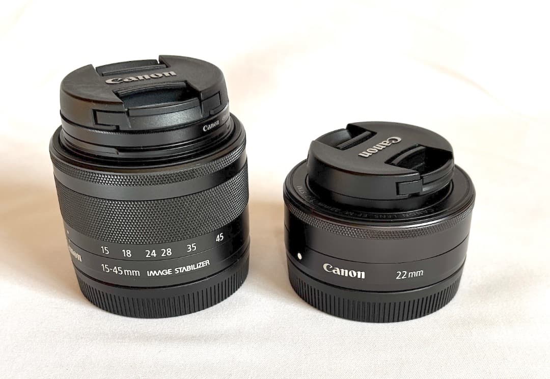 【中古】Canon EOS Kiss M レンズ2本セット ブラック 動作良好