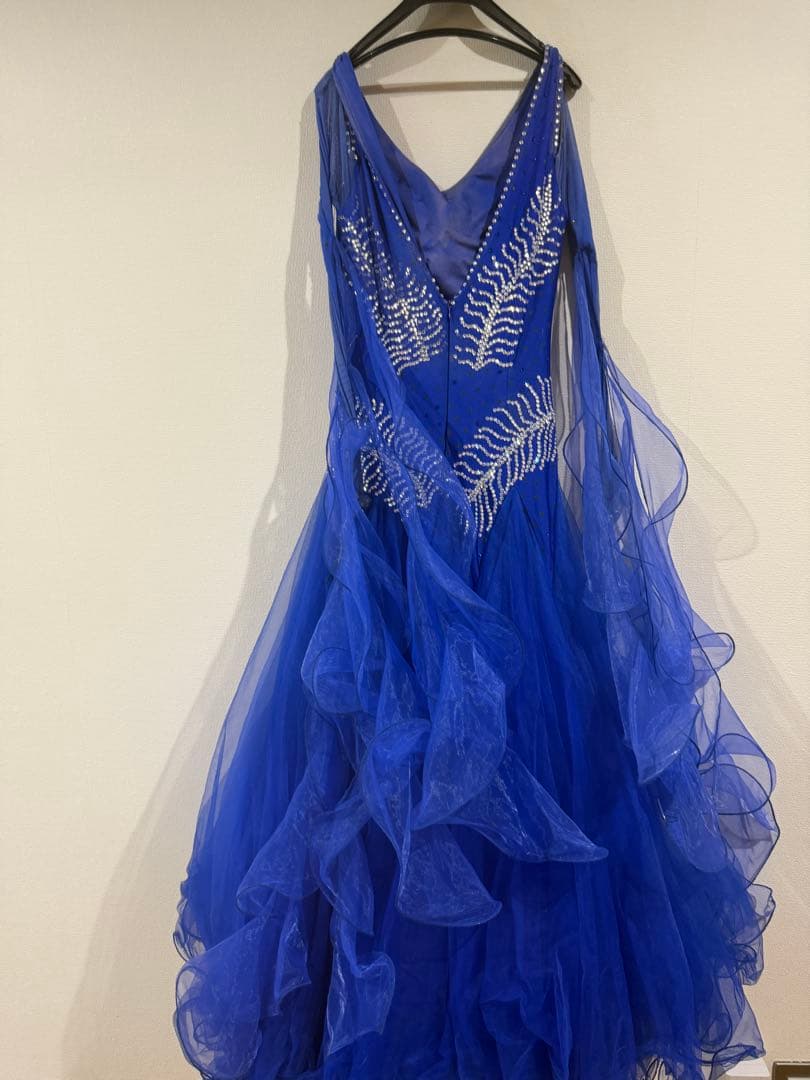 青いスパンコール装飾の社交ダンスドレス　現状品