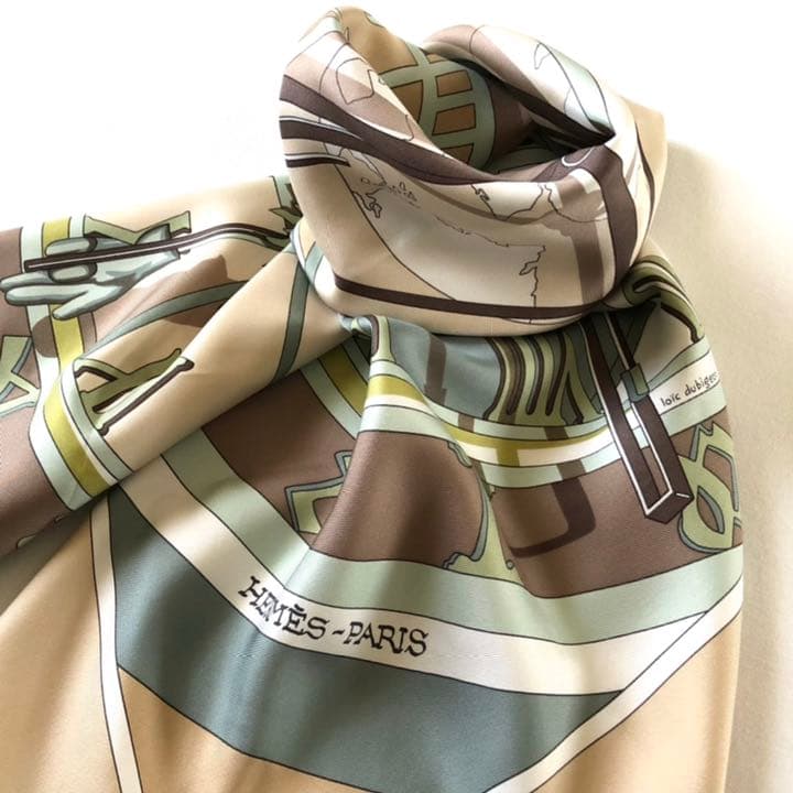 ☘️美品☘️ HERMES 時の仕掛け カレ90 エルメス カレ90 手袋の時計