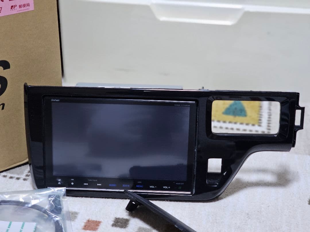 美品 カーナビ VXM-175VFNi ナビ ステ ップワゴンRP パネルセット