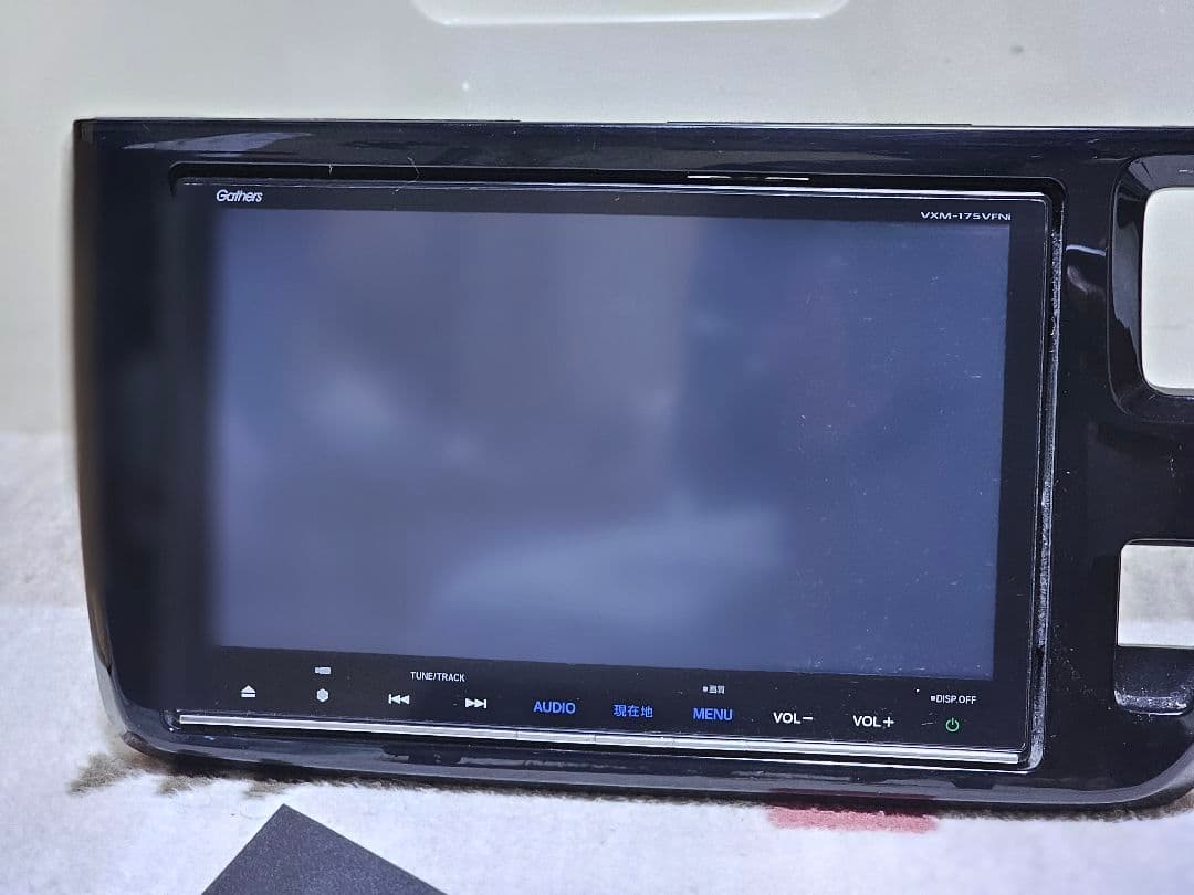 美品 カーナビ VXM-175VFNi ナビ ステ ップワゴンRP パネルセット