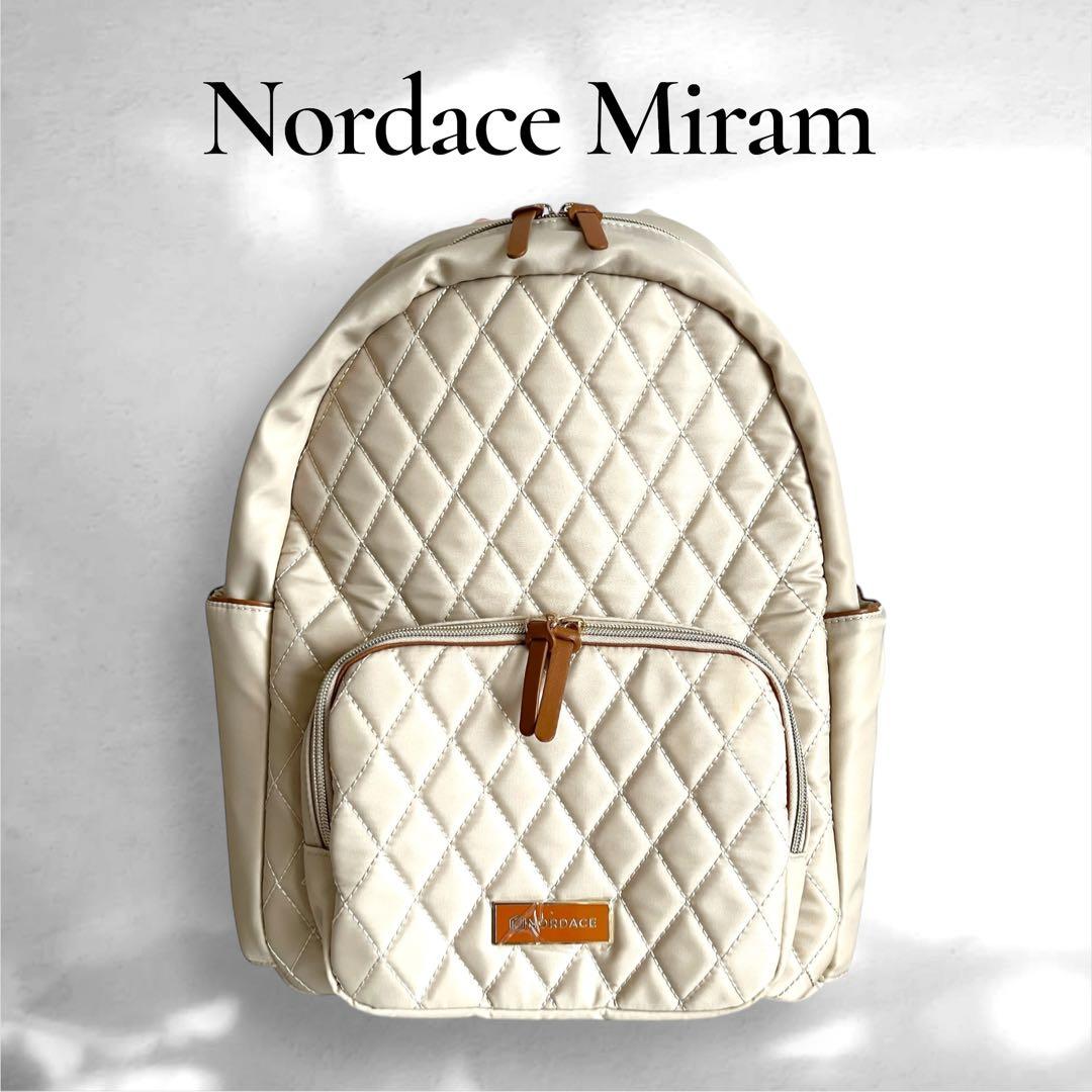 未使用♡ Nordace リュック ベージュ 人気 PC収納 防水 USBポート
