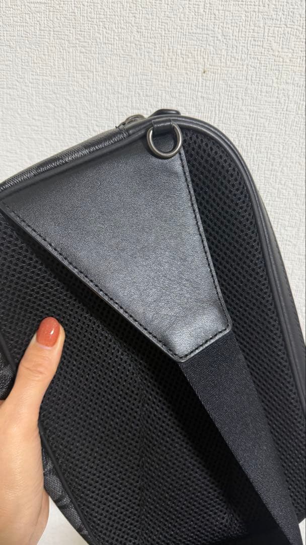 【美品】COACH コーチ メンズ ボディバッグ ウエストバッグ シグネチャー