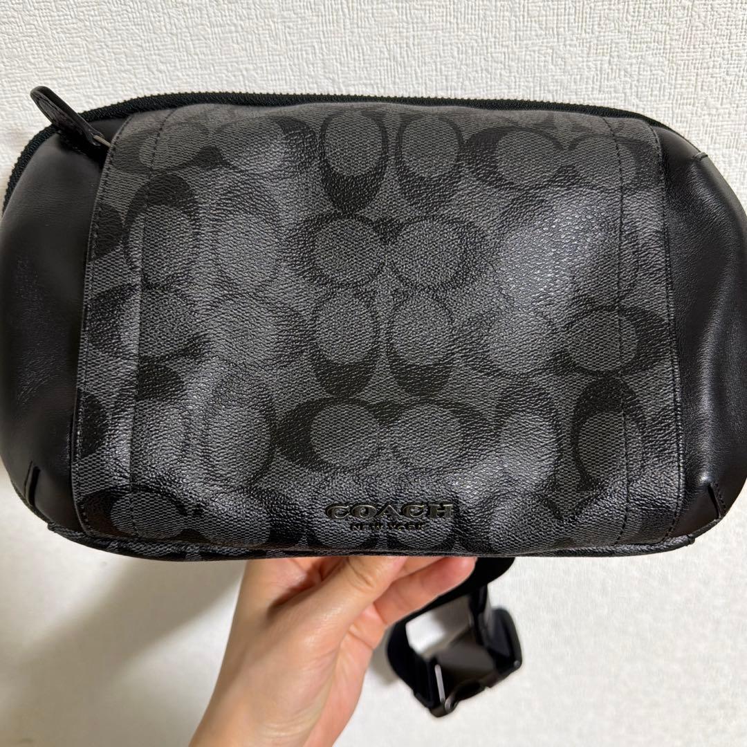 【美品】COACH コーチ メンズ ボディバッグ ウエストバッグ シグネチャー