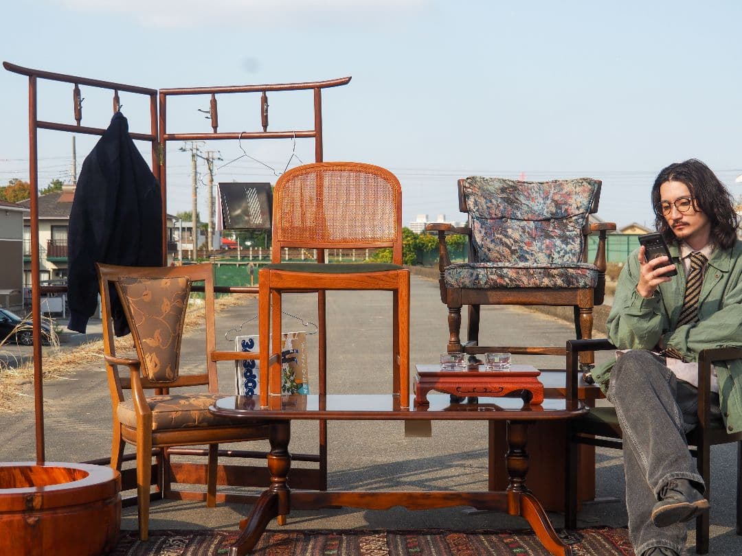 “karimoku”オールドカリモクラタンチェア