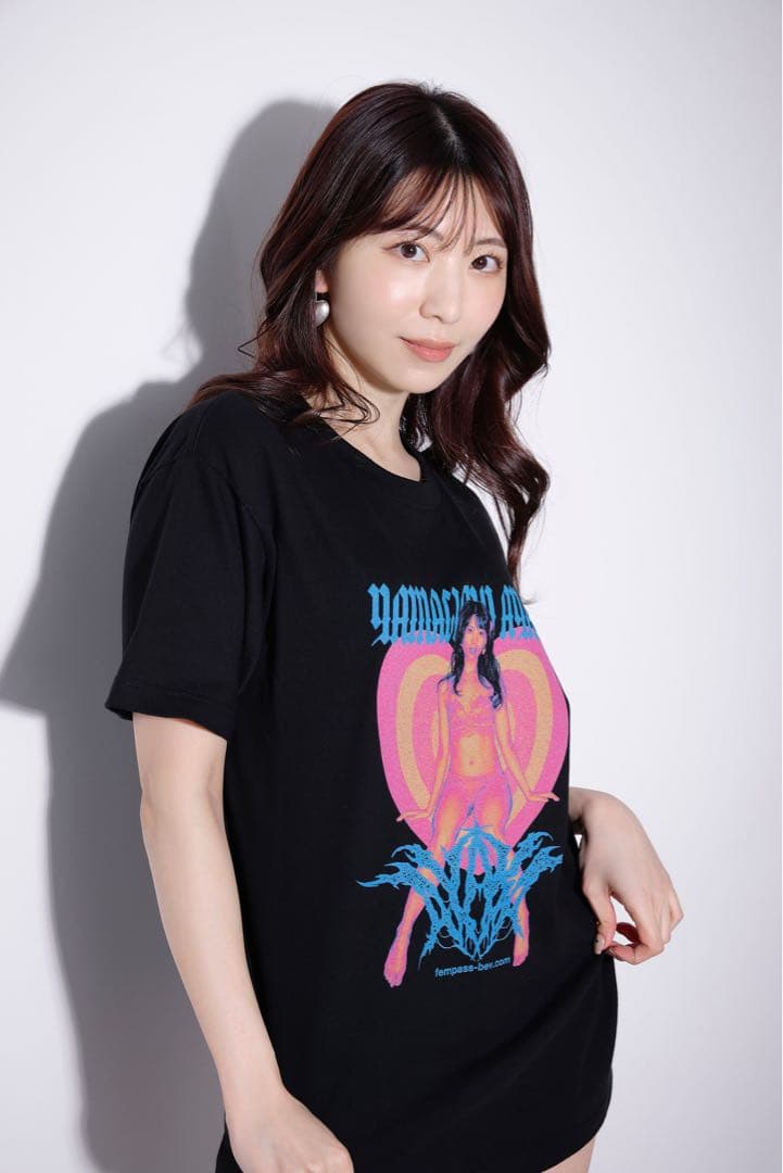 山岸あや花　Tシャツ　【YAMAGISHI AYAKA】 L TEE