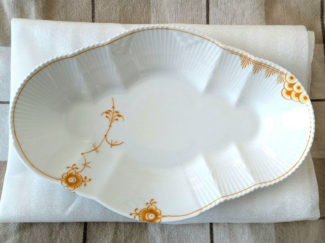 【廃盤品】ロイヤルコペンハーゲン マルチカラー エレメンツ オーバル 23cm