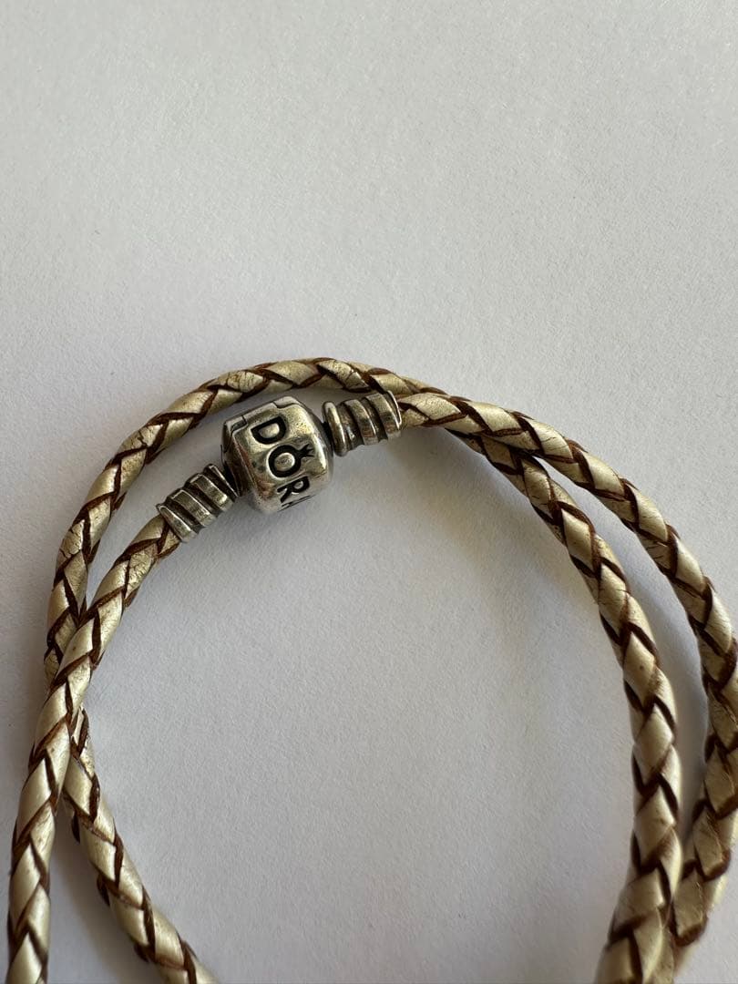 PANDORA レザー編み込みブレスレット
