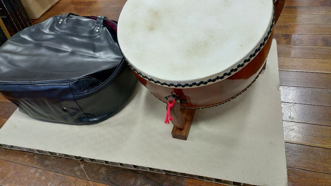 平太鼓　1尺4寸　カバン、台つき