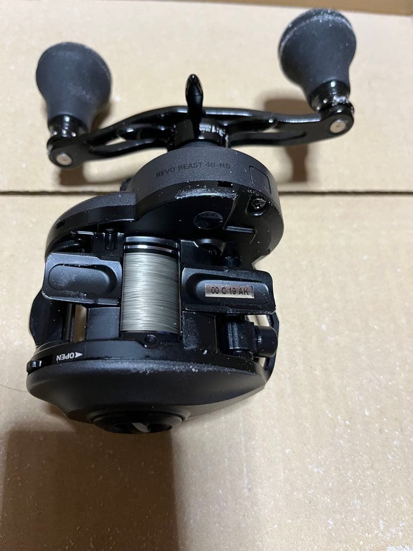 Abu Garcla REVO BEASTレボ ビースト40-HS ライン付き