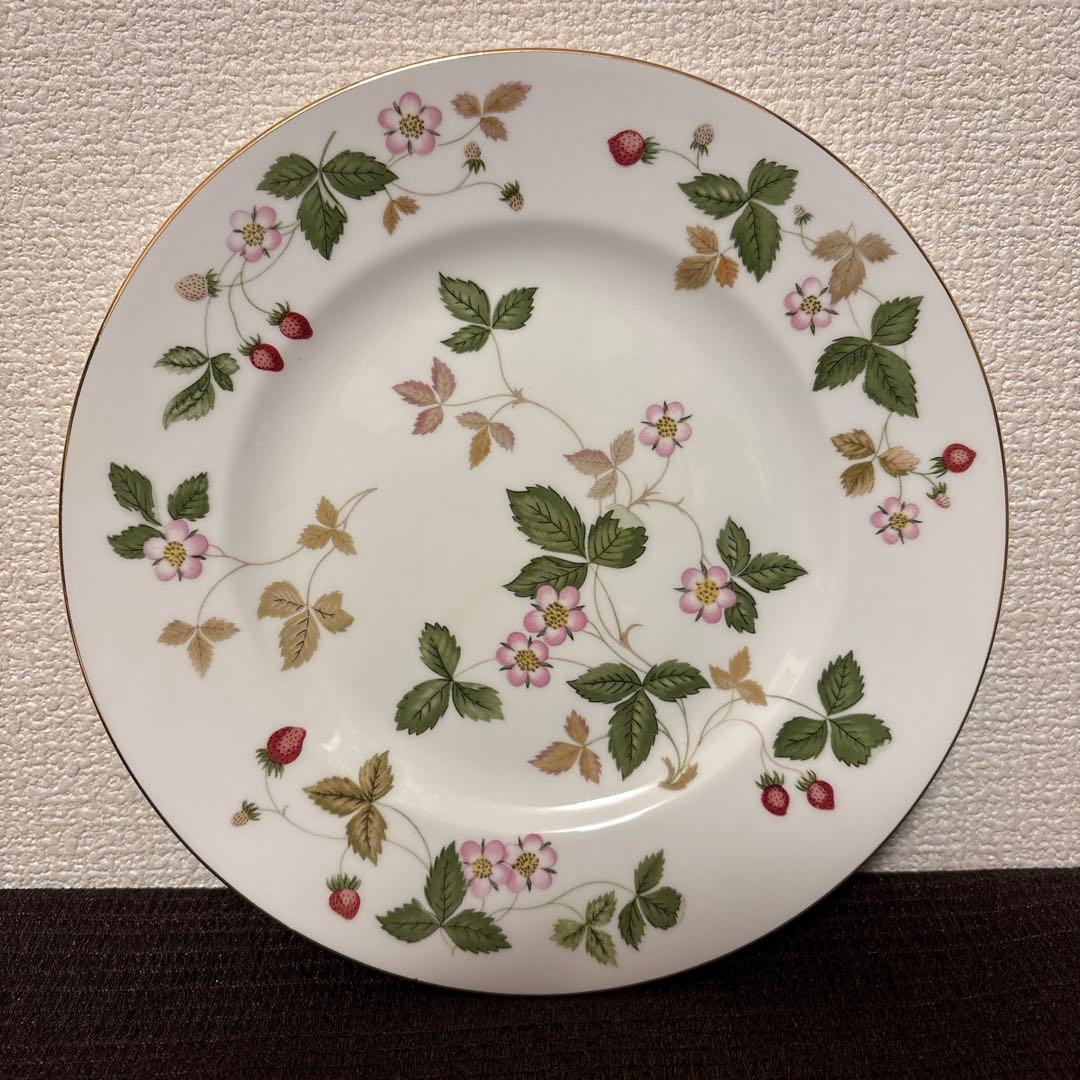 ウェッジウッド　ワイルドストロベリー　デザートプレート　20.5cm