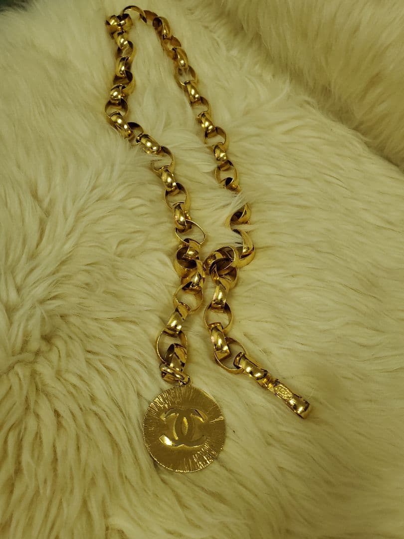 CHANEL シャネルゴールドチェーンベルト