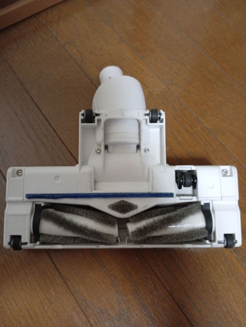 【週末限定価格】パナソニック コードレス掃除機 MC-NS100K