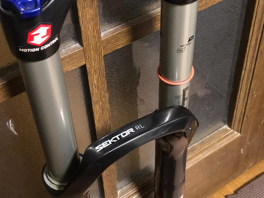 パーツ ROCKSHOX Sektor RL 26inch 20X110mm 1 1/8