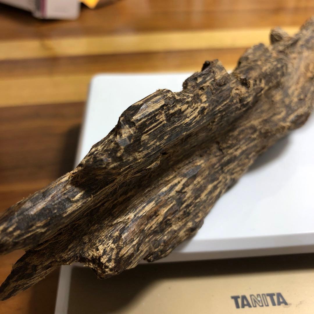 産高品質沈香伽羅86g香道聞香用六国五味　香木