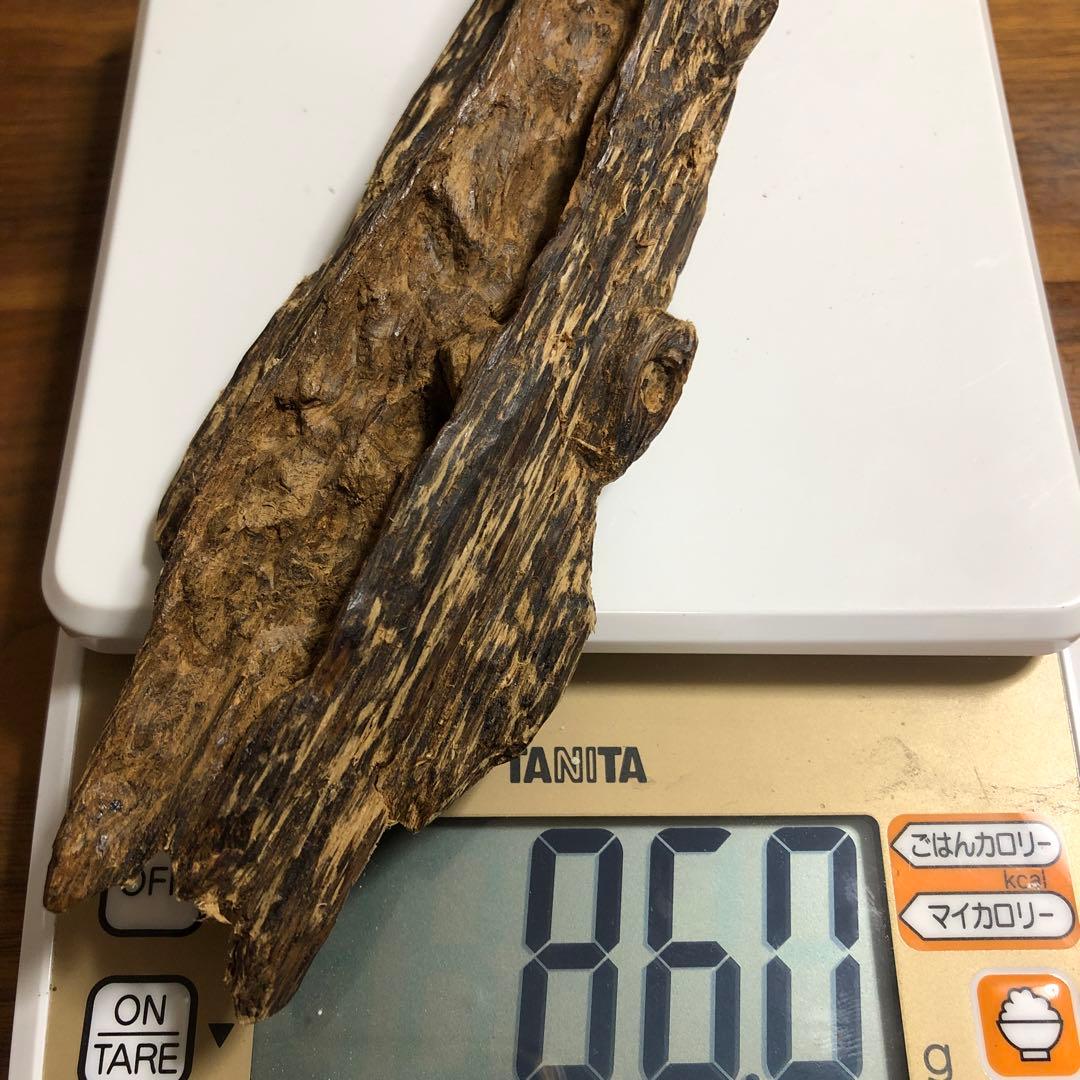 産高品質沈香伽羅86g香道聞香用六国五味　香木
