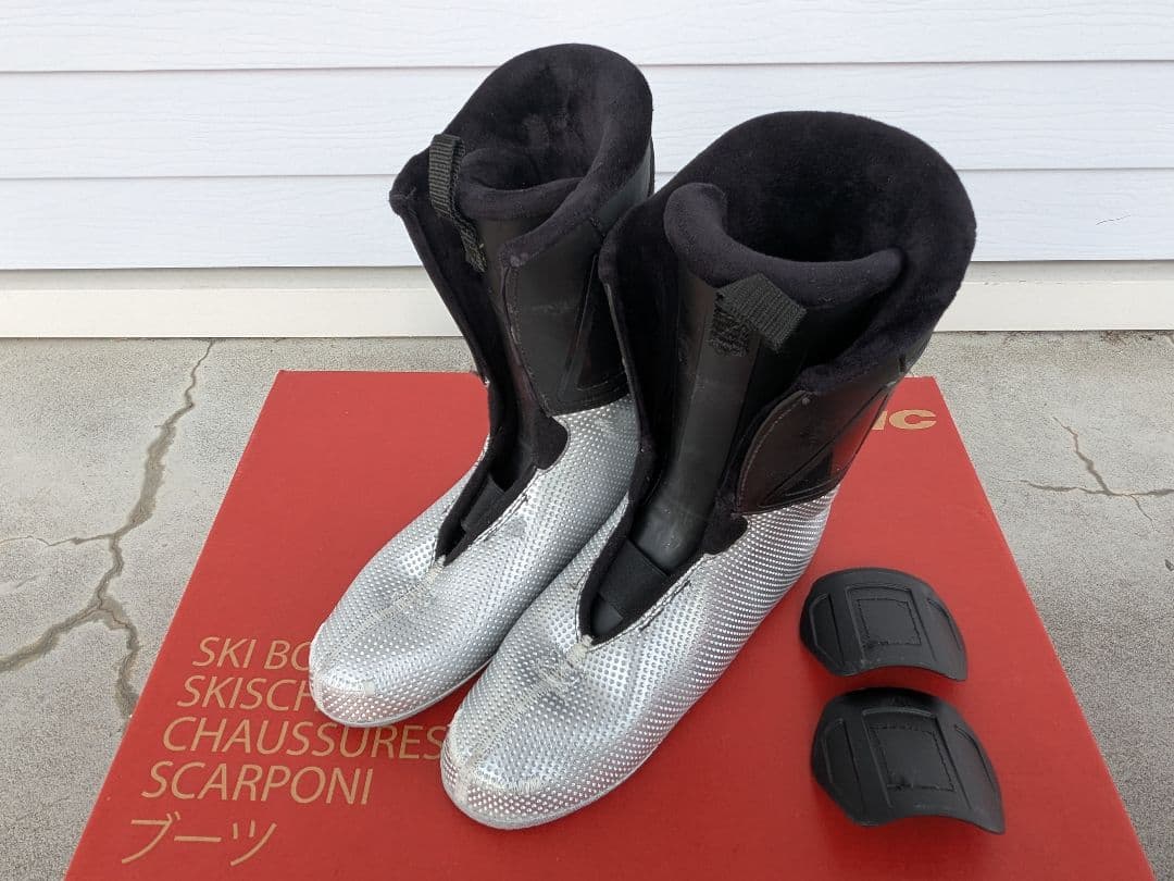 26〜26.5cm★Atomic redsterJR 60 子供用　スキーブーツ