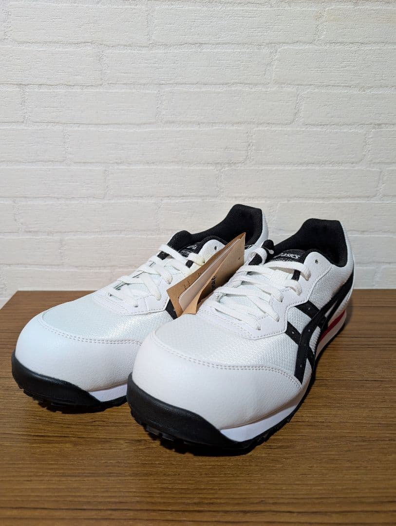 ⭐️898973327　WIN JOB CP201 26.0センチ　新品！