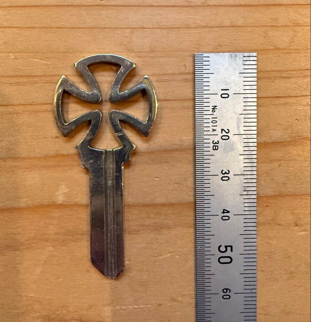 インディペンデント Independent アイアンクロス 鍵 廃盤 送料込