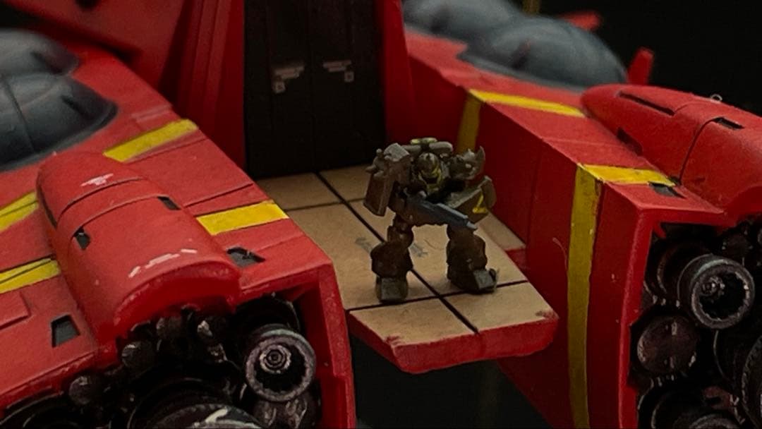 機動戦士ガンダム逆襲のシャア ネオジオン ムサカ5番艦 完成品 1/1700