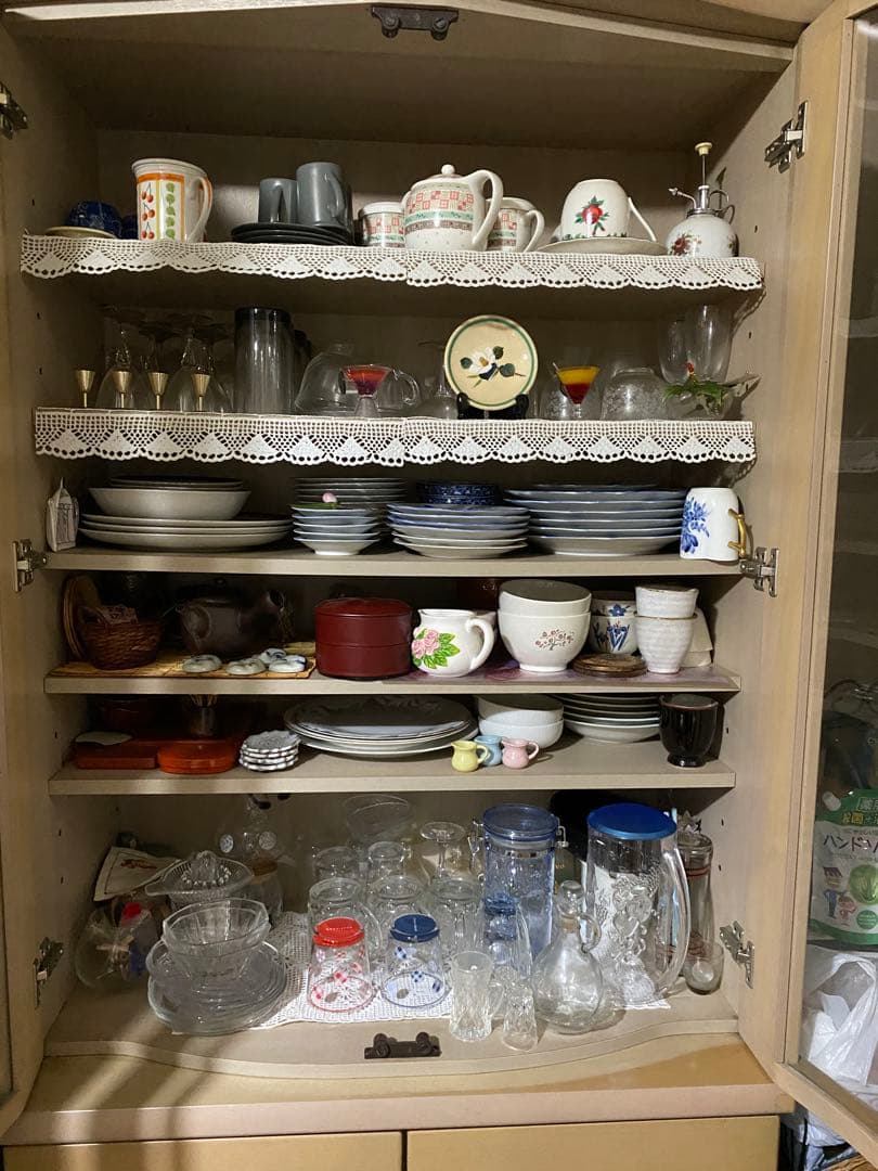 木製 食器棚 ガラス戸付き アンティーク調 高さ195cm（たのメル便送料込み）