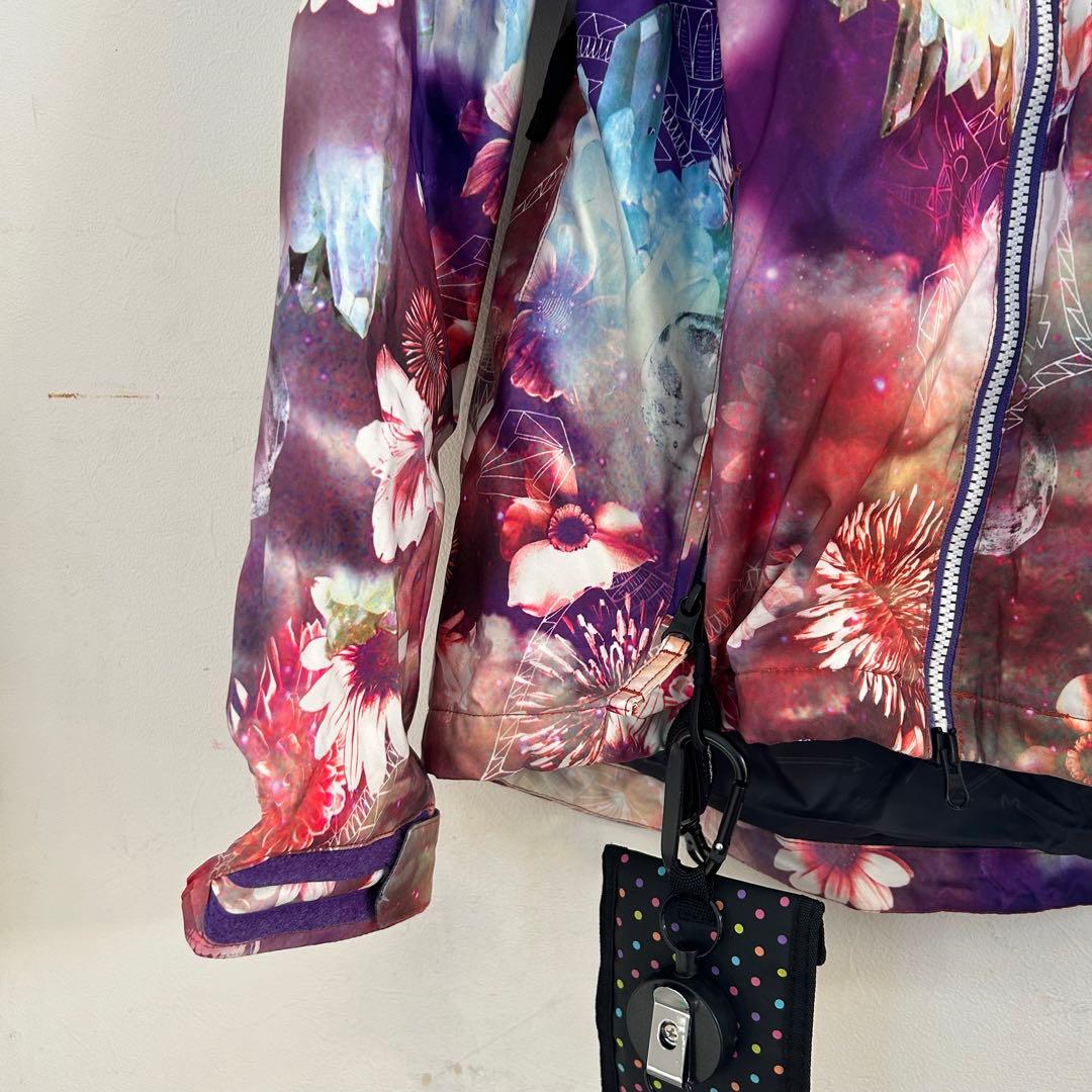 美品　ボルコム　レディース　スノーボードスキースノボウェア　パスケース付　M