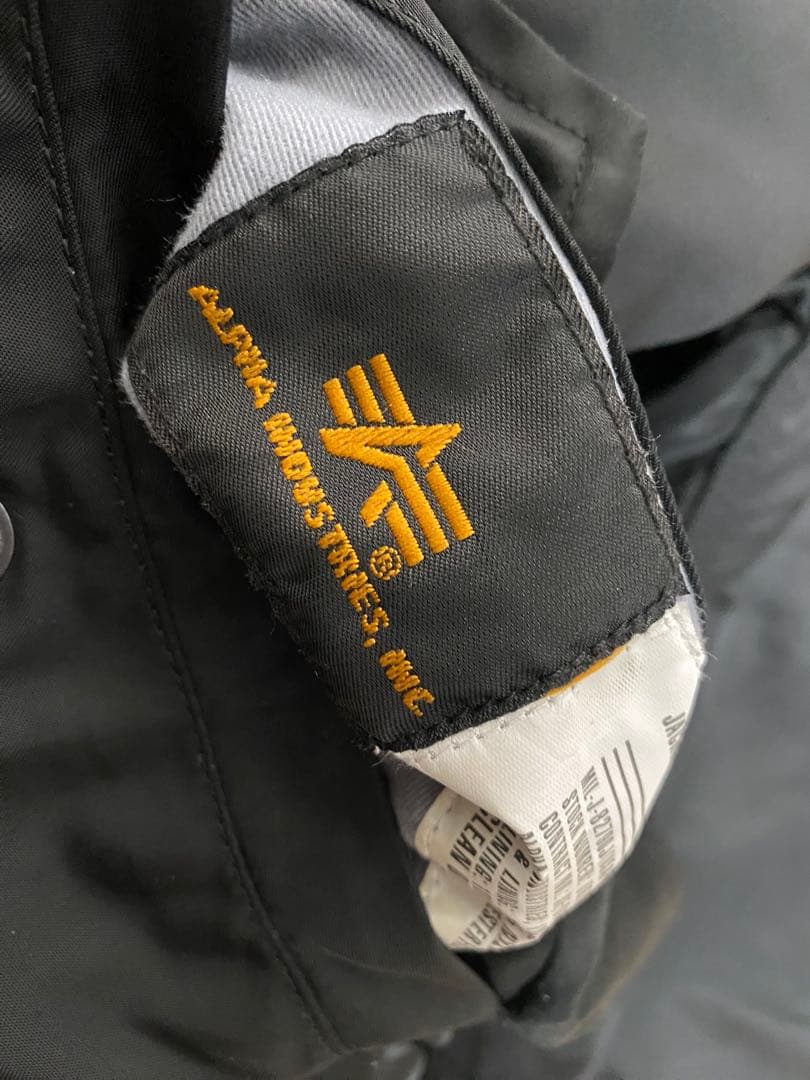 ALPHA INDUSTRIES MA-1 Lサイズ　ブラック