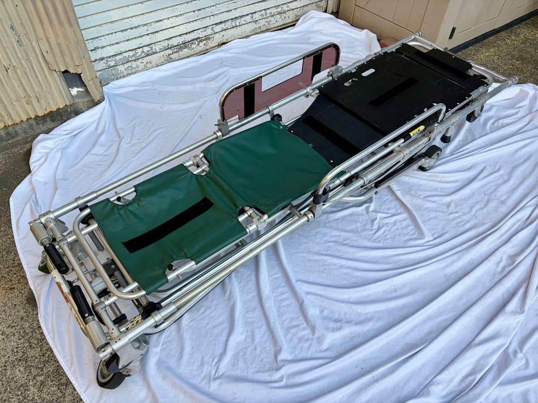 ①【送料無料】FERNO 担架ストレッチャー 救急搬送用 SPEEDBOARD付