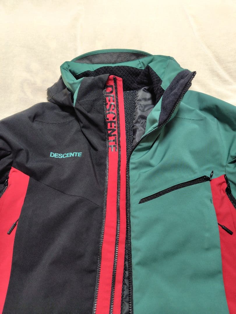 DESCENTE スキーウェアセット 緑/赤