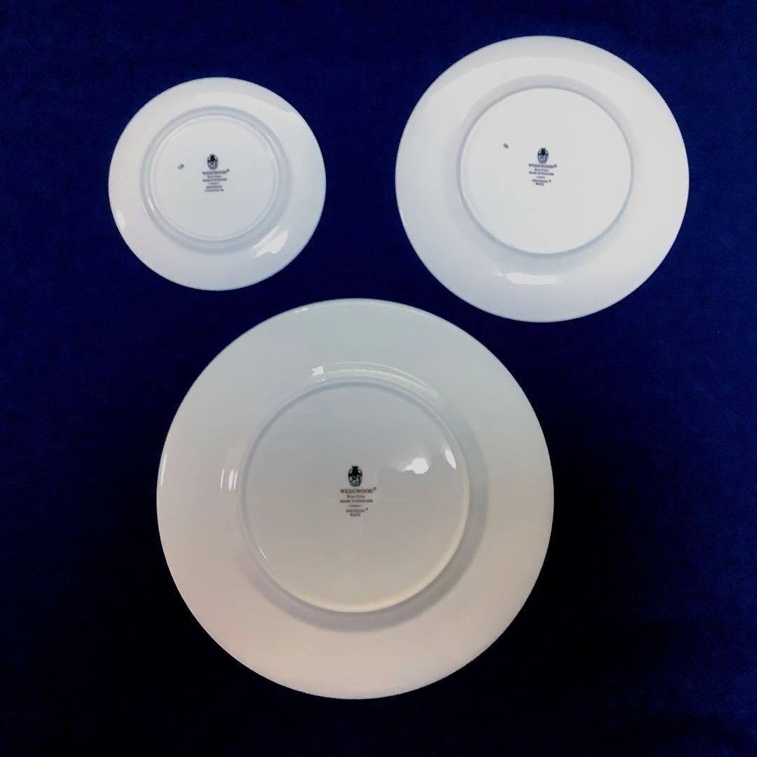 Wedgewood テーブルウェア（ドルフィンWHITEシリーズ一式）