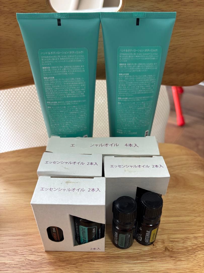 doTERRA エッセンシャルオイルセット 12本とクリーム2本