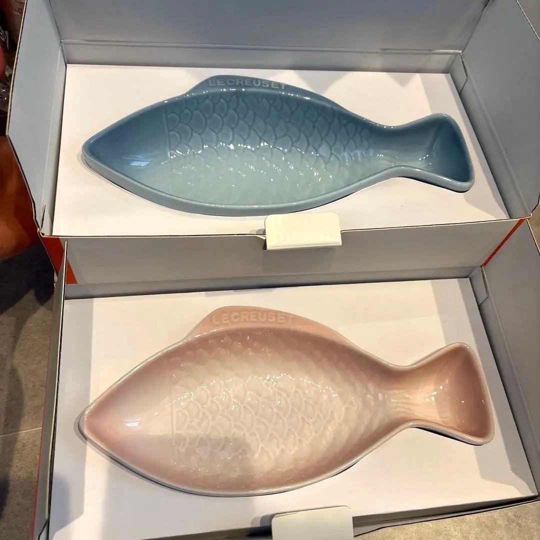 ルクルーゼ フィッシュディッシュMサイズ 2点 - メルカリ