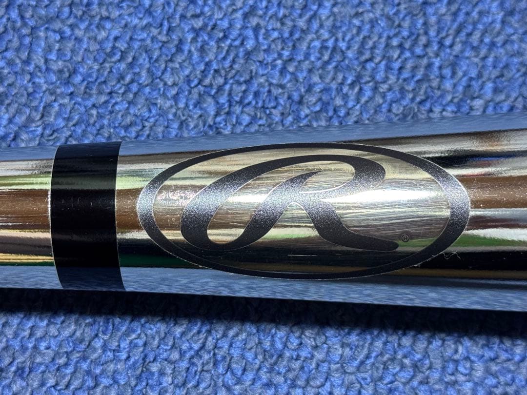 ローリングス 非売品のゴールドバットとシルバーバット 硬式木製バット2本セット