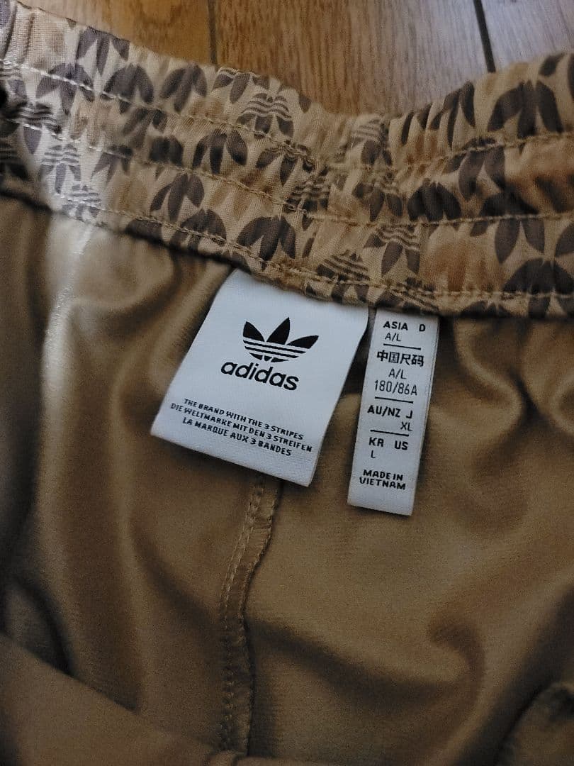 アディダス　 モノグラム　ジャージ　パンツ　トラックジャケット