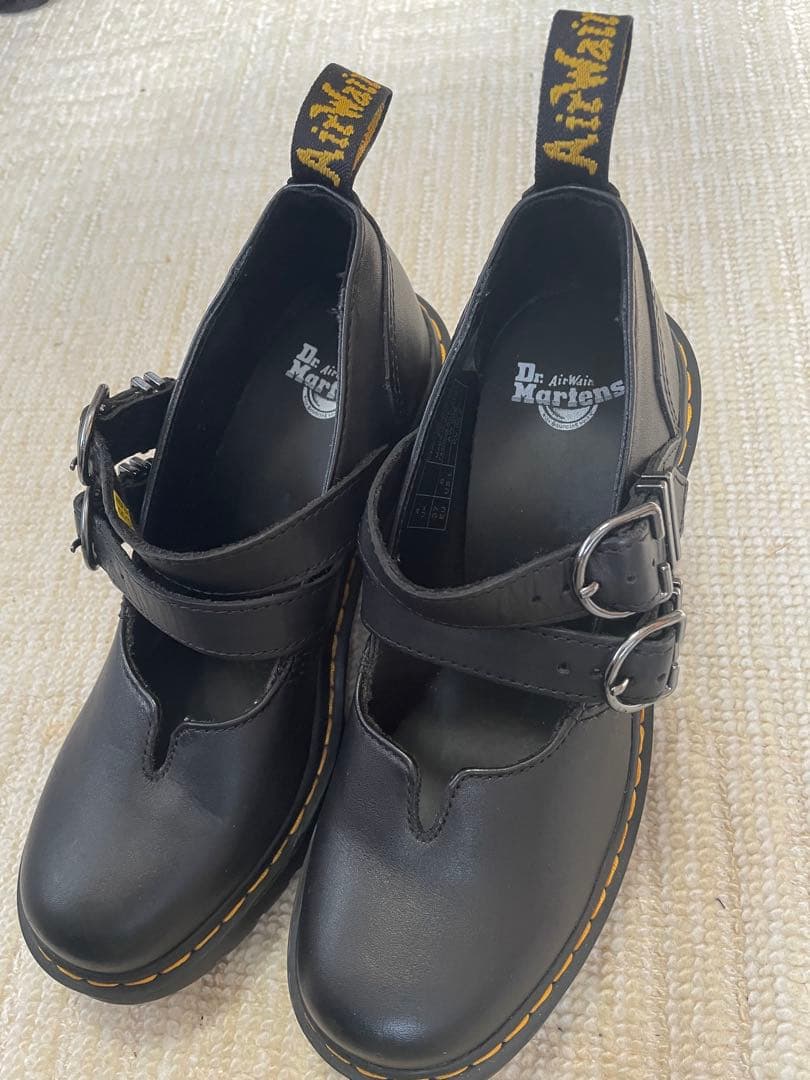 値下げしました‼️ドクターマーチン　メリージェーン　23cm