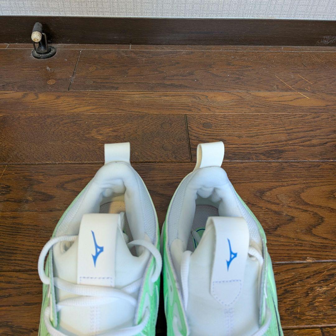 【未使用】ミズノ　ウェーブ　モメンタム3 グリーン☓ブラック☓ブルー　27