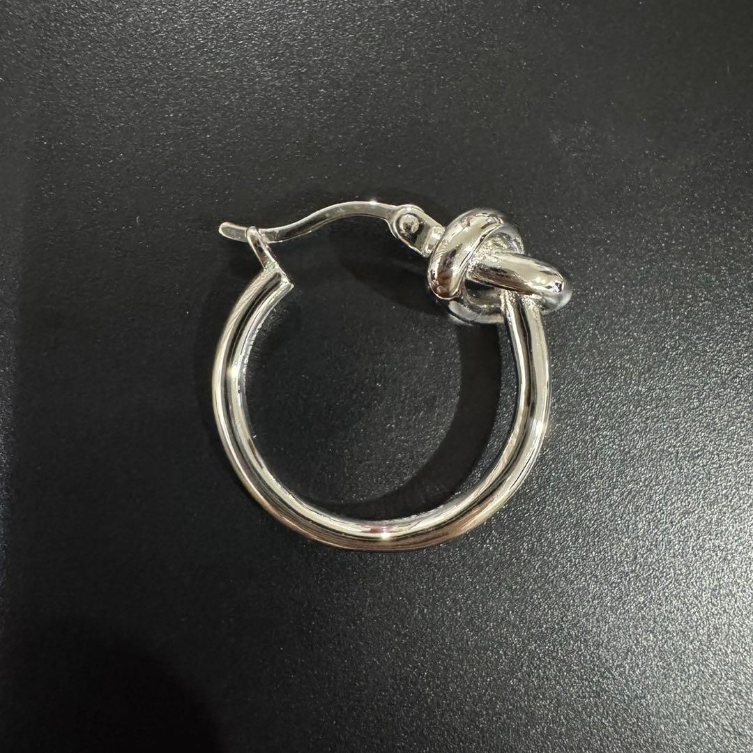 【正規品】ノット スモールフープ ピアス / ロジウムフィニッシュ ブラス　片耳