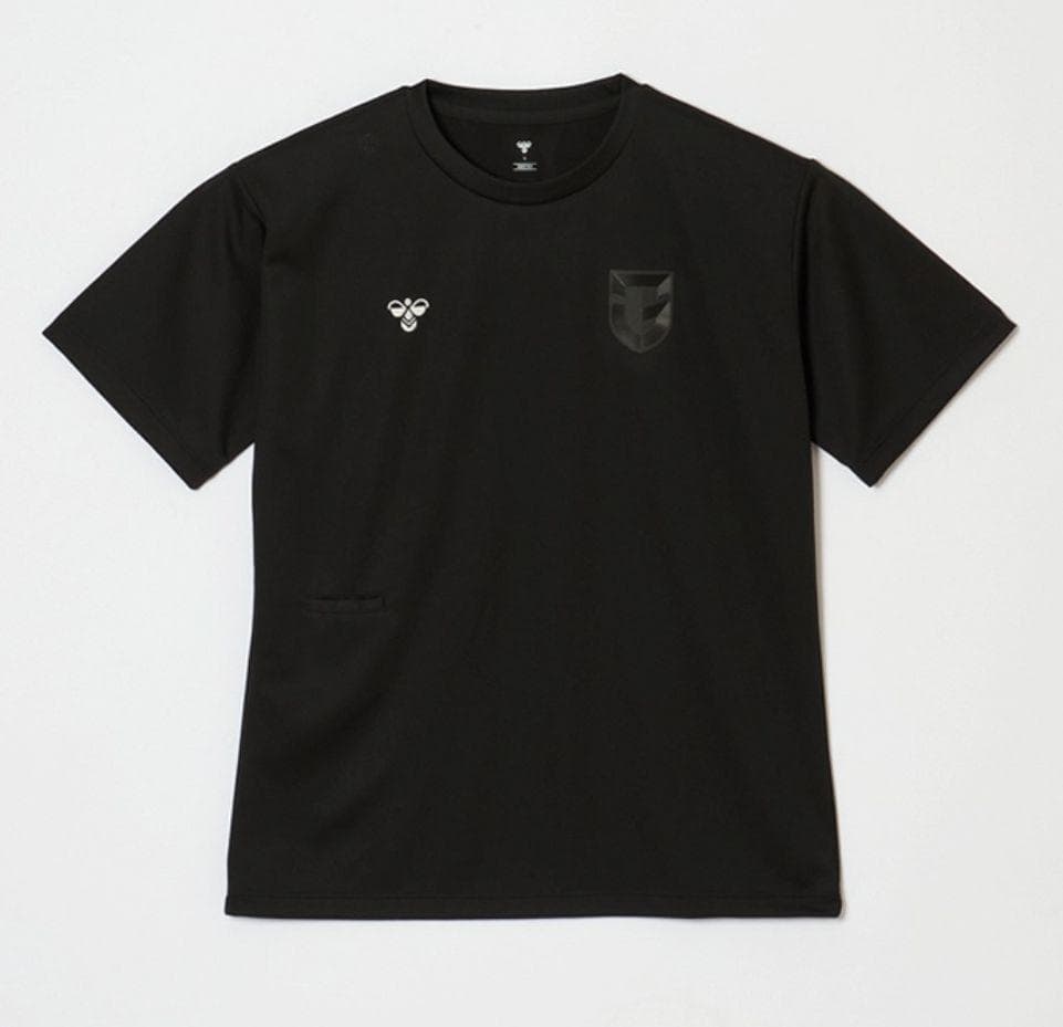 【新品未使用　sold out品】ガンバ大阪 hummel 半袖Tシャツ