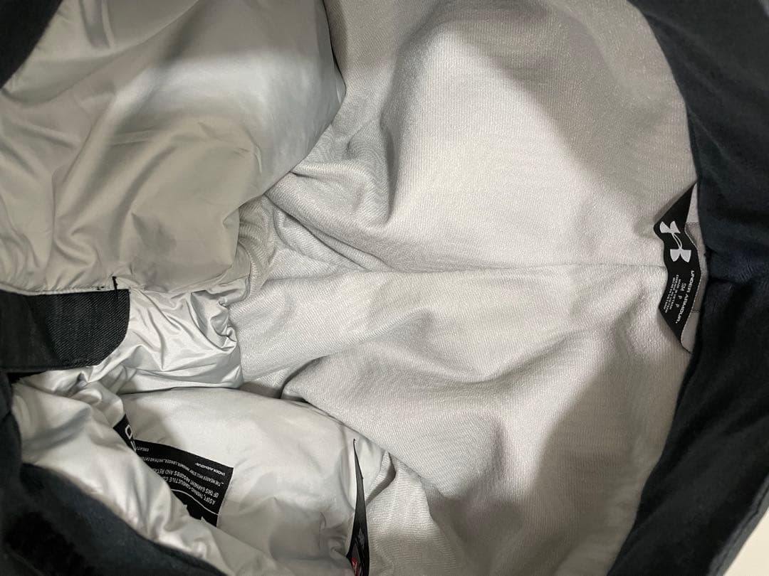 新品未使用SM Under Armour STORM スノーボードウェア グレー