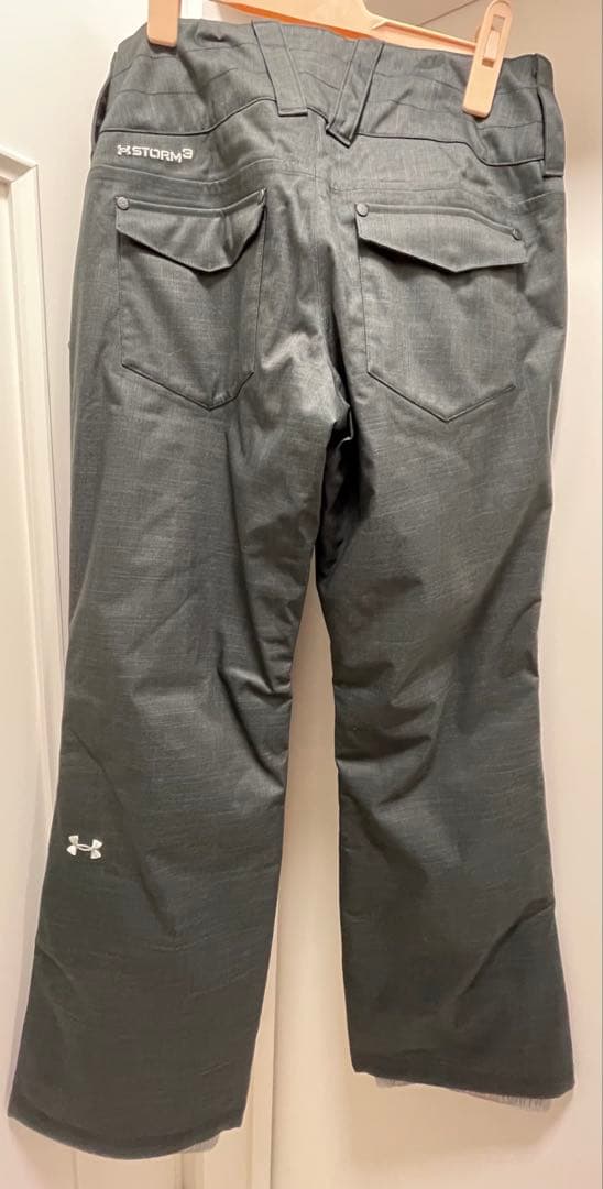 新品未使用SM Under Armour STORM スノーボードウェア グレー